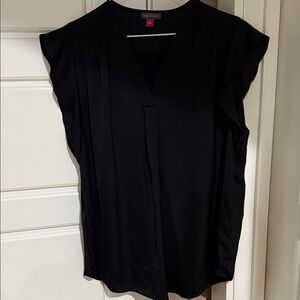 Vince Camuto Black V-Neck Cap Sleeve Blouse with Pleat Detail